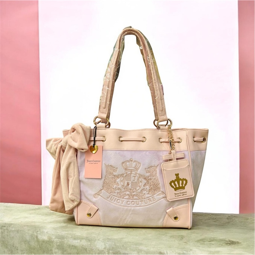 JUICY COUTURE CLASSIC SCOTTIE DAYDREAMER 
TOTE BAG PURSE LILAC MIST PINK NEW!